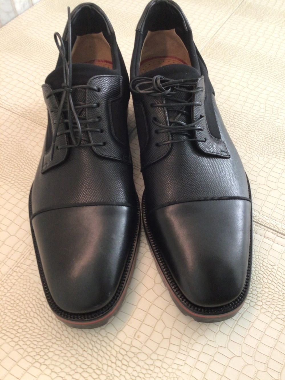 🔥 Christian Louboutin 40.5 NWOB